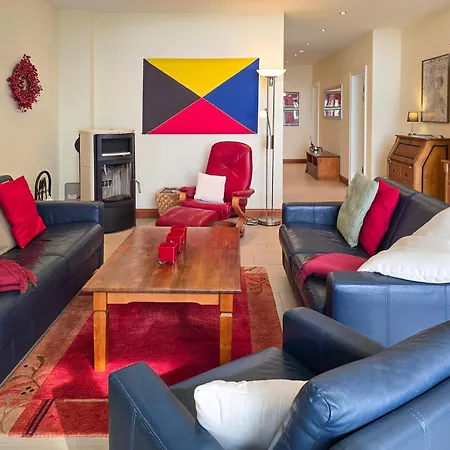 Friede-marie, Penthouse Lenea Apartment