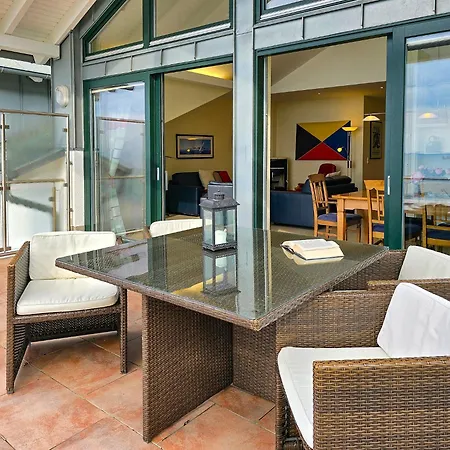 Friede-marie, Penthouse Lenea *